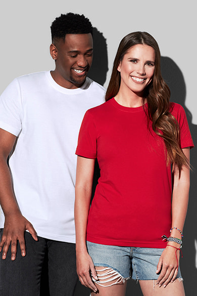 Чоловіча та жіноча футболка з круглим коміром