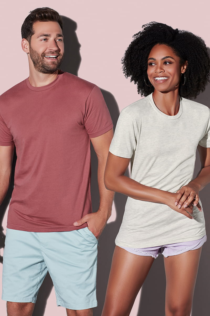 Unisex Cotton T-shirt - Camiseta con cuello redondo para hombres y mujeres model 1