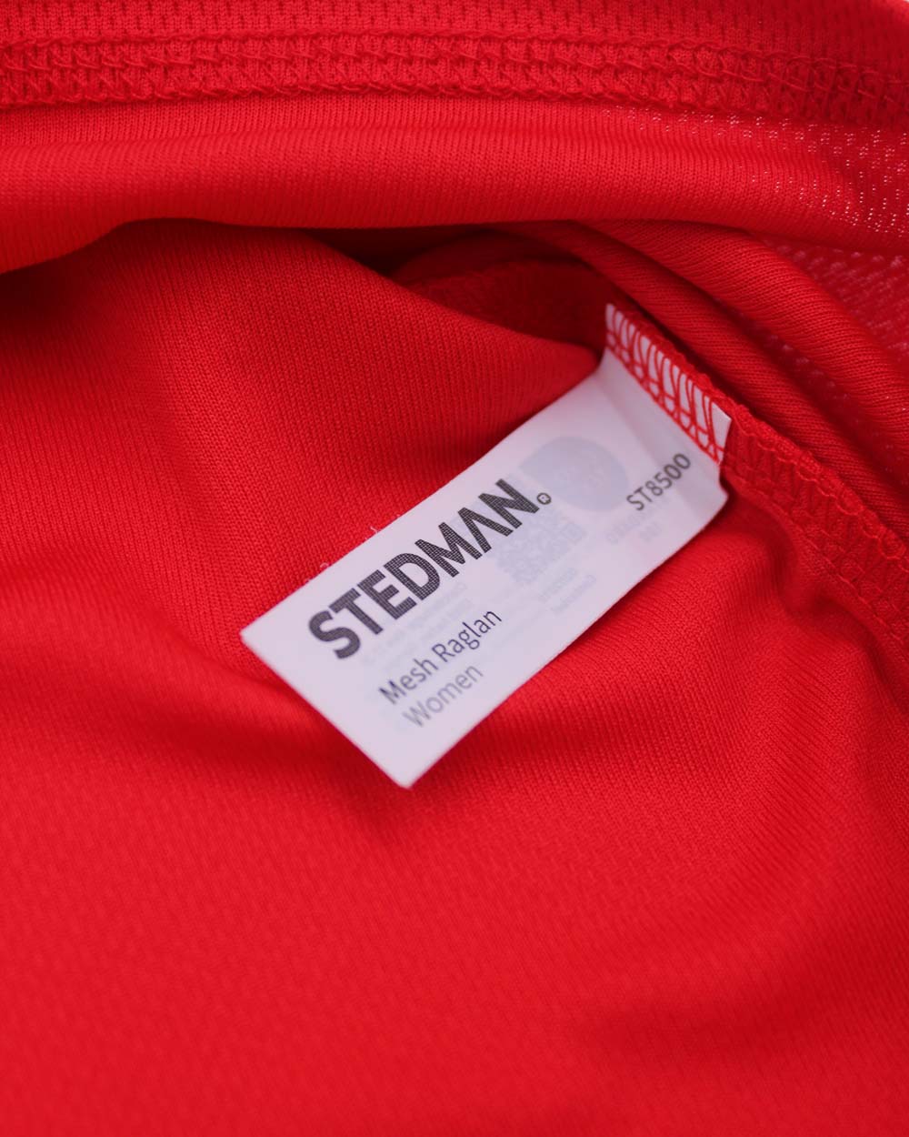 étiquette d’entretien à déchirer dans la couture latérale